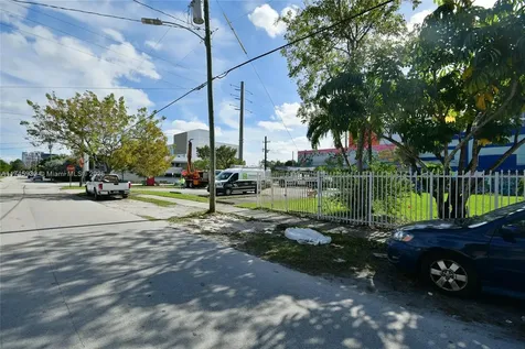 321 NW 37th Street Miami FL 33127