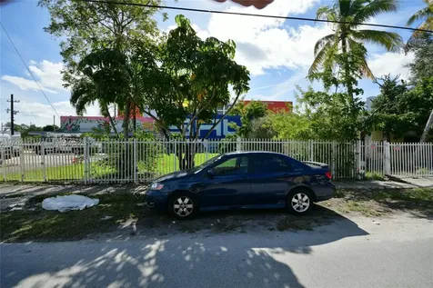 321 NW 37th Street Miami FL 33127