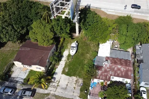 321 NW 37th Street Miami FL 33127