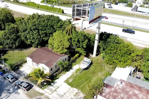 321 NW 37th Street Miami FL 33127