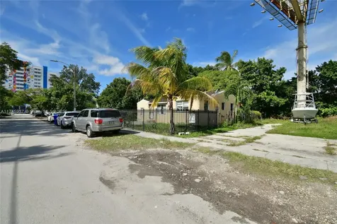 321 NW 37th Street Miami FL 33127