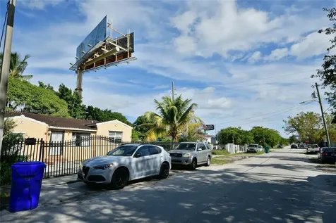 321 NW 37th Street Miami FL 33127