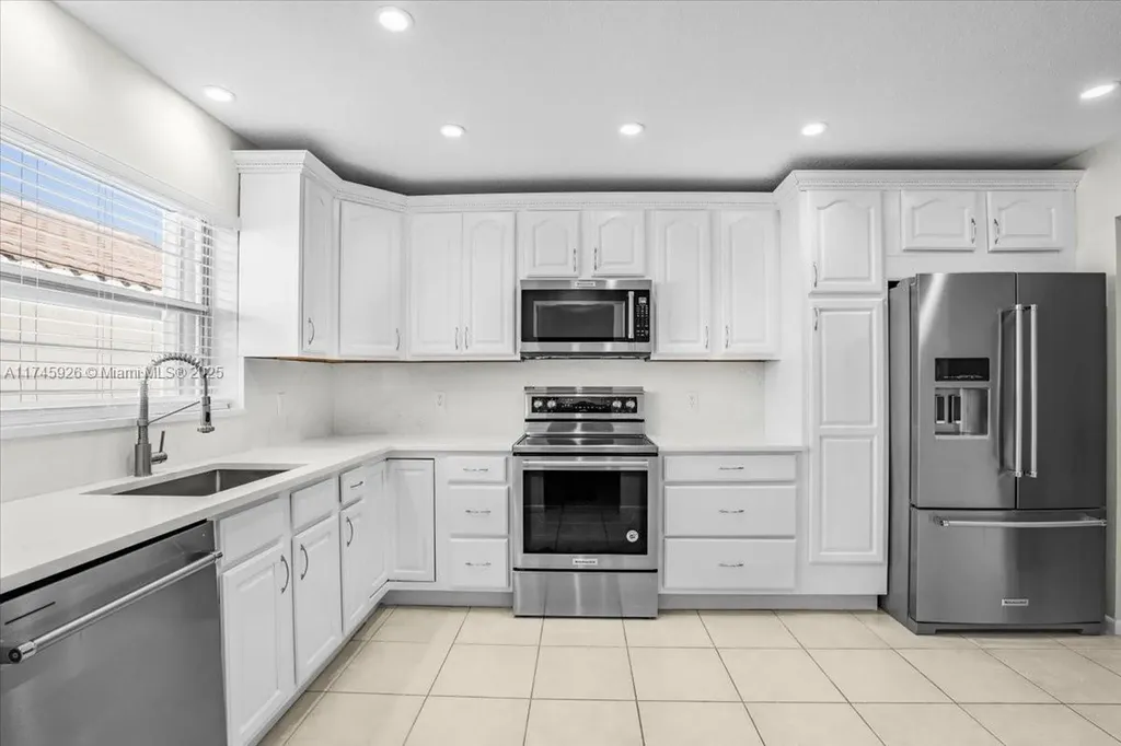 9068 Pine Springs Drive Boca Raton FL 33428