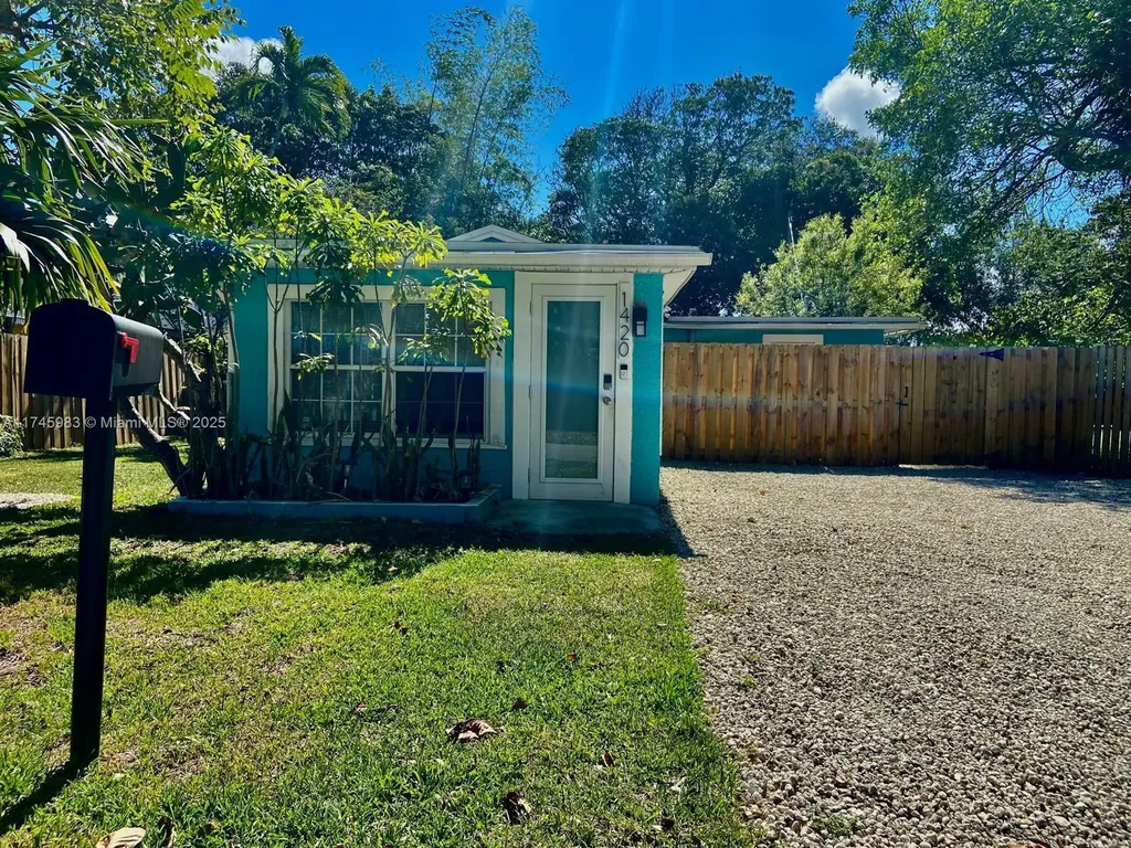 1420 SW 33rd Court Fort Lauderdale FL 33315