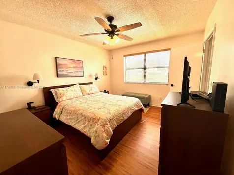 10332 Sunrise Lakes Boulevard Sunrise FL 33322