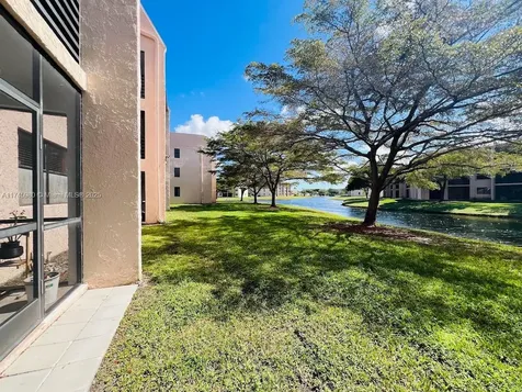 10332 Sunrise Lakes Boulevard Sunrise FL 33322