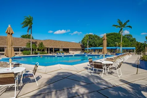 10332 Sunrise Lakes Boulevard Sunrise FL 33322