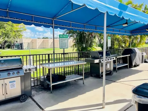 10332 Sunrise Lakes Boulevard Sunrise FL 33322