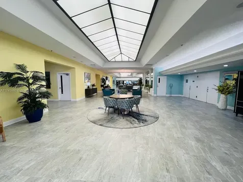 10332 Sunrise Lakes Boulevard Sunrise FL 33322