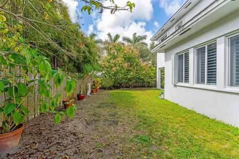 14960 SW 176th Terrace Miami FL 33187
