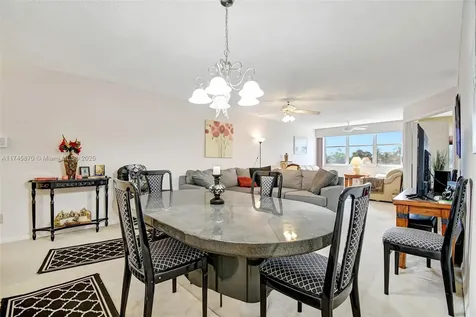10456 NW 24th Place Sunrise FL 33322