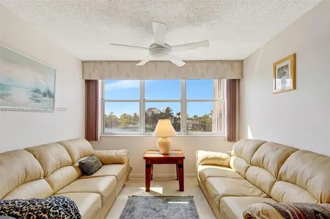 10456 NW 24th Place Sunrise FL 33322