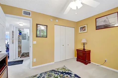 10456 NW 24th Place Sunrise FL 33322
