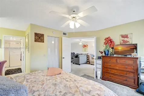 10456 NW 24th Place Sunrise FL 33322