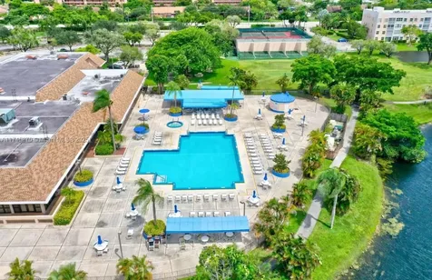 10456 NW 24th Place Sunrise FL 33322
