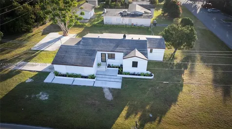 937 NW 6th Avenue Homestead FL 33030