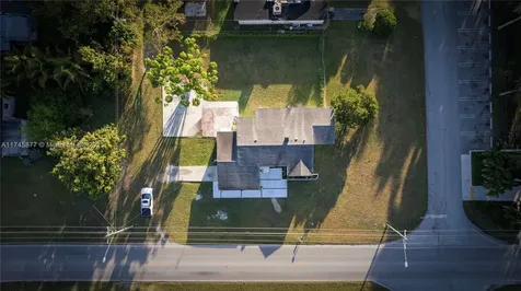 937 NW 6th Avenue Homestead FL 33030