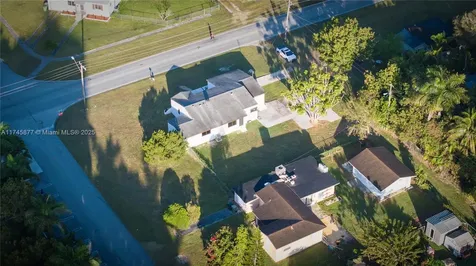 937 NW 6th Avenue Homestead FL 33030
