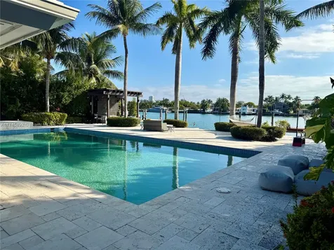 1670 Daytonia Road Miami Beach FL 33141