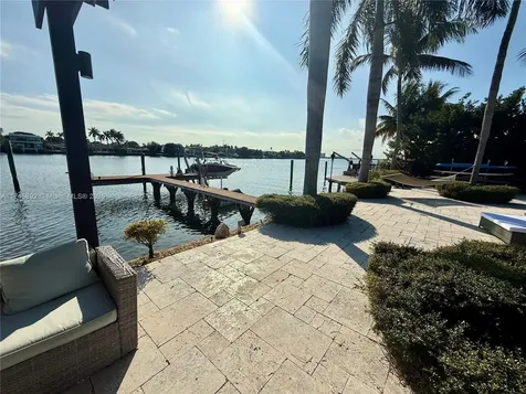 1670 Daytonia Road Miami Beach FL 33141