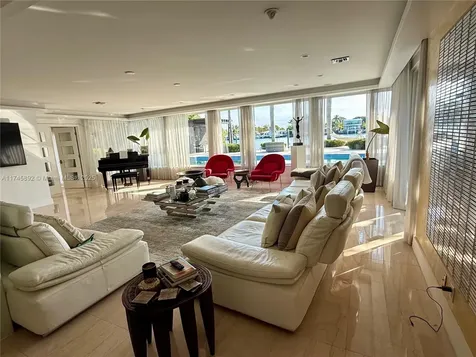 1670 Daytonia Road Miami Beach FL 33141