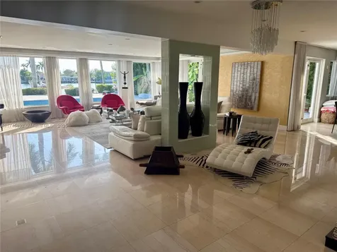 1670 Daytonia Road Miami Beach FL 33141