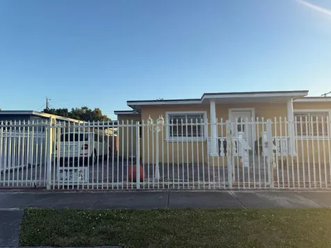 228 W 14th Street Hialeah FL 33010