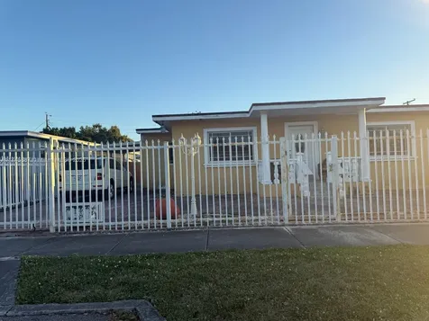 228 W 14th Street Hialeah FL 33010