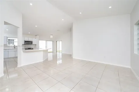 3025 NW 99th Place Doral FL 33172