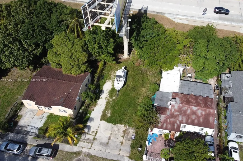 321 NW 37th Street Miami FL 33127