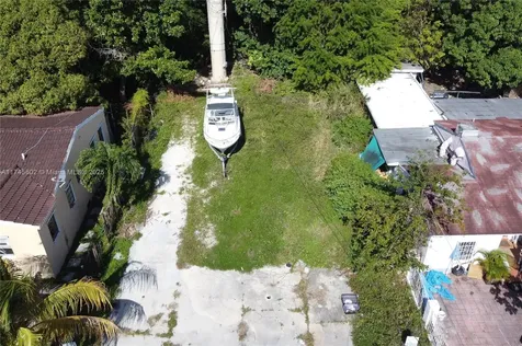 321 NW 37th Street Miami FL 33127