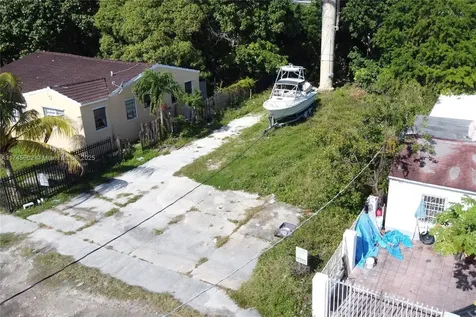 321 NW 37th Street Miami FL 33127