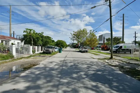 321 NW 37th Street Miami FL 33127