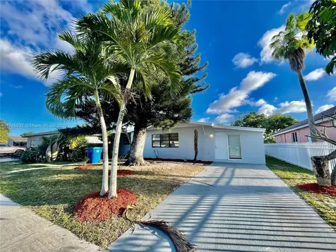 4530 SW 26th Street West Park FL 33023