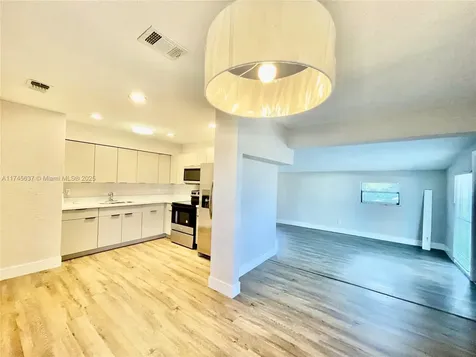 4530 SW 26th Street West Park FL 33023