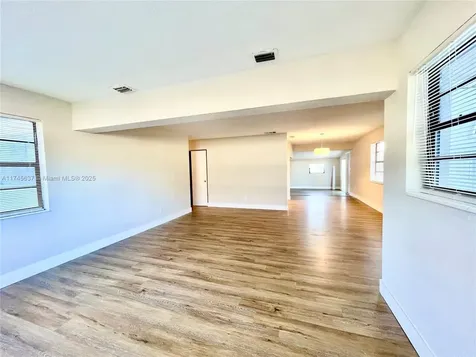 4530 SW 26th Street West Park FL 33023
