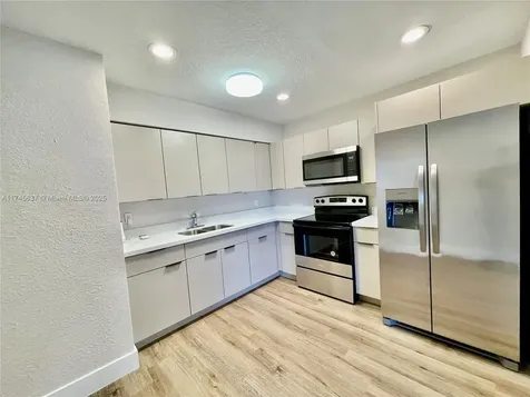 4530 SW 26th Street West Park FL 33023