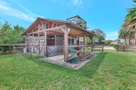 17500 SW 68th Court Southwest Ranches FL 33331