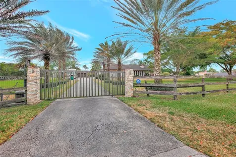 17500 SW 68th Court Southwest Ranches FL 33331