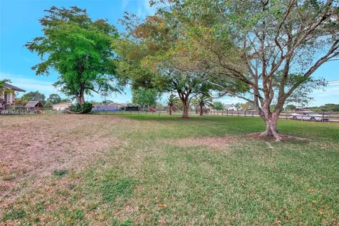 17500 SW 68th Court Southwest Ranches FL 33331