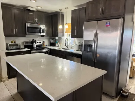 7590 W 14th Avenue Hialeah FL 33014
