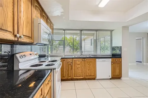 8637 Southampton Drive Miramar FL 33025