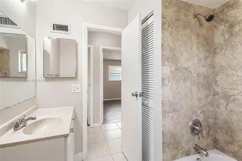 8637 Southampton Drive Miramar FL 33025