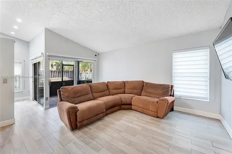 9964 NW 2nd Court Plantation FL 33324