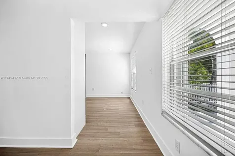 1807 NW 33rd Street Miami FL 33142