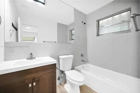 1807 NW 33rd Street Miami FL 33142