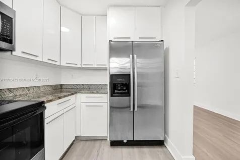 1807 NW 33rd Street Miami FL 33142
