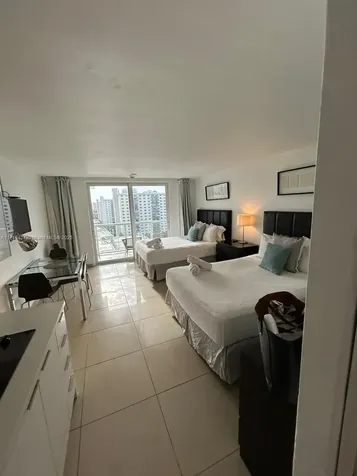 19201 Collins Avenue Sunny Isles Beach FL 33160