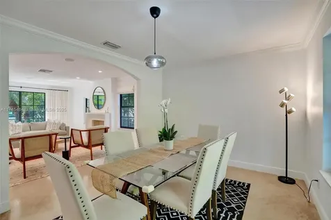 1043 Alfonso Avenue Coral Gables FL 33146