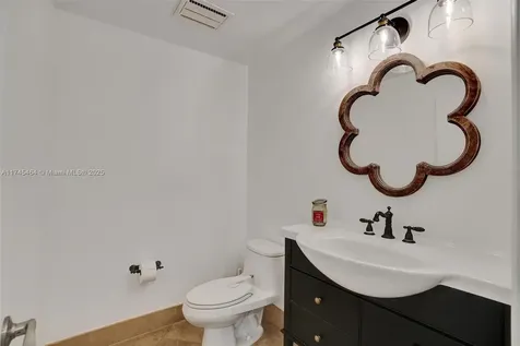 1043 Alfonso Avenue Coral Gables FL 33146